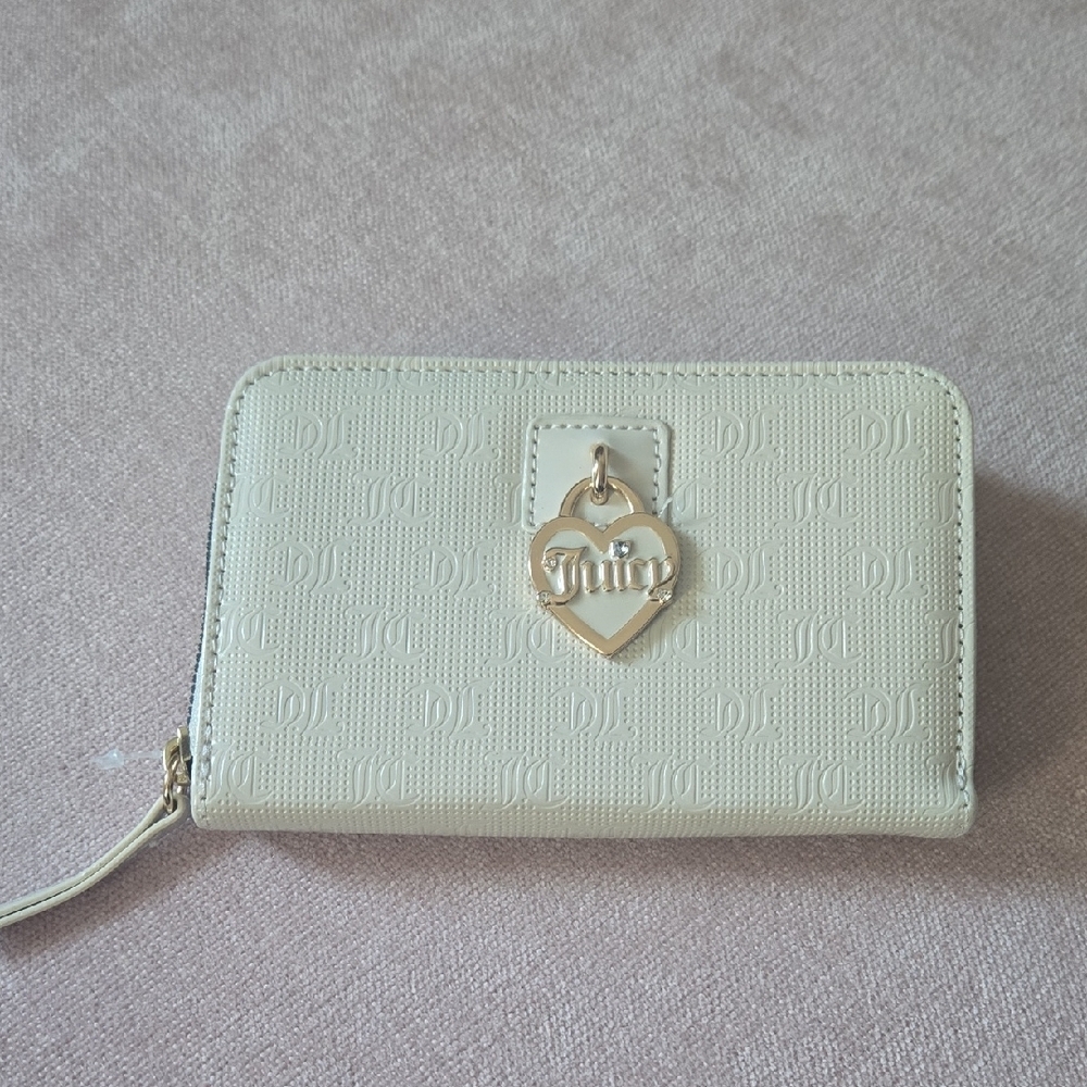 NWT Juicy Coutere wallet